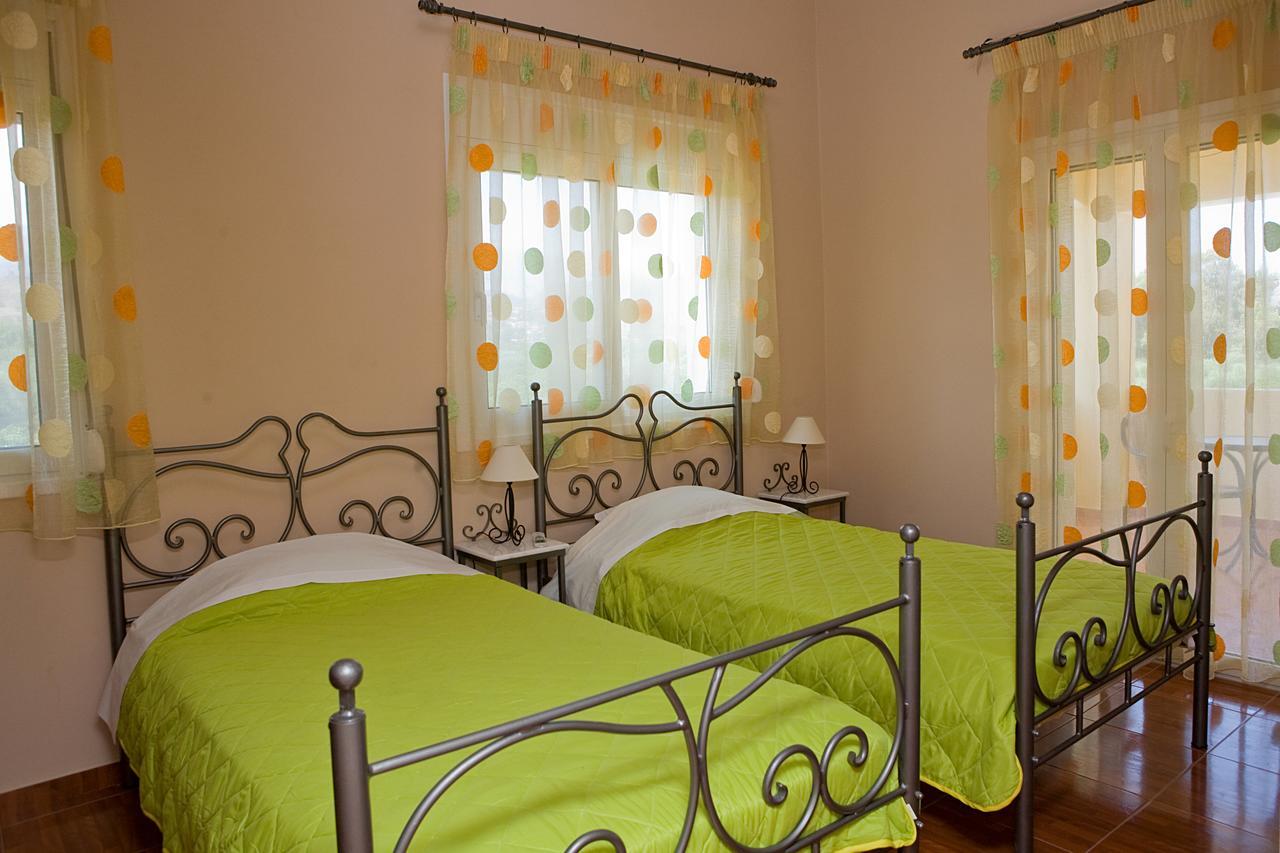 Villa Clio Arménoi Room photo